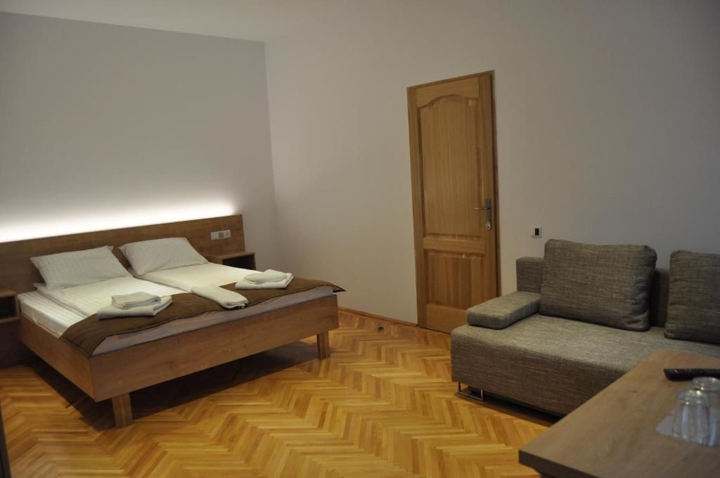 Гостевой дом 4Rooms Central Sibiu Сибиу-30